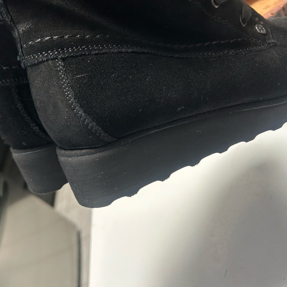 BearPaw Women’s Black Boots Size 7 - Picture 5 of 10